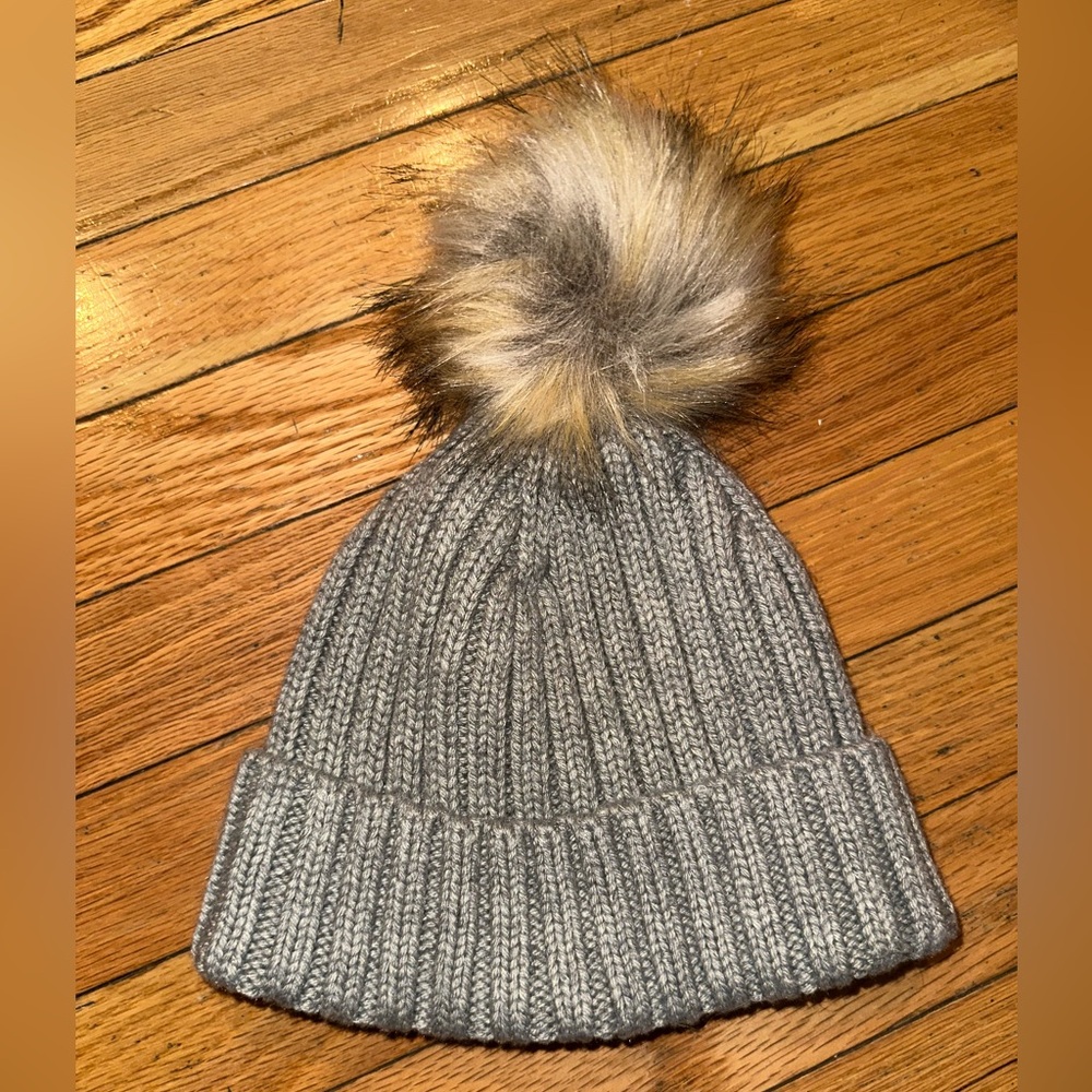 J Crew Woman’s Ribbed Pom Pom Beanie
